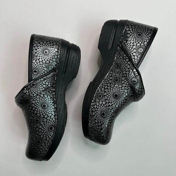 Dansko XP Black and Silver Metallic Medallion Leather Closed  Back Clogs - Picture 6 of 10